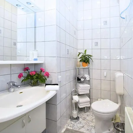 Luxurious In With Forest Nearby Apartment *